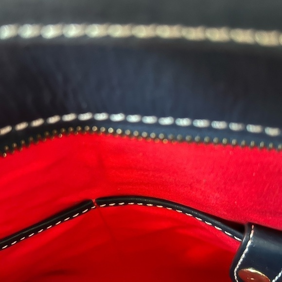 Dooney  & Bourke NWOT Navy Signature Embossed Leather Shoulder Bag - Picture 10 of 10